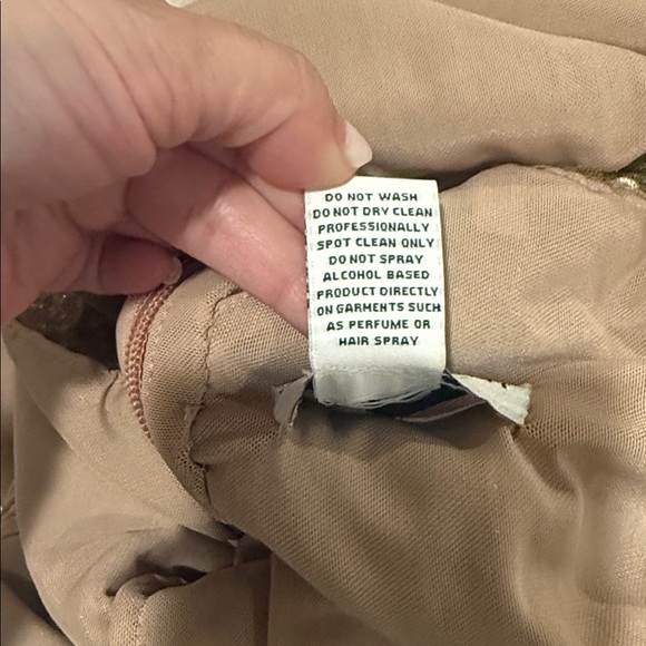 Portia and Scarlett Gold Pink Embellished Slit Maxi
Worn time 5 hrs
No returns - Picture 9 of 10